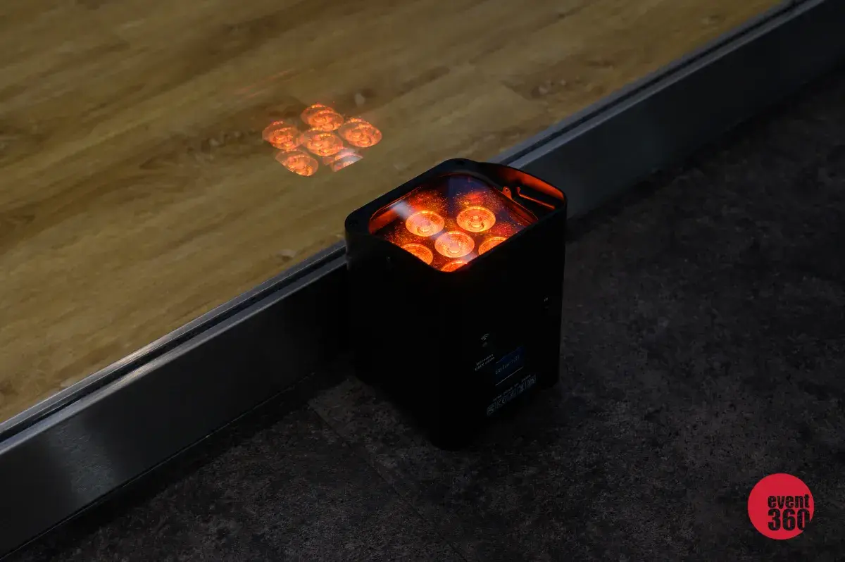 Wynajem naświetlacze bateryjnych led 