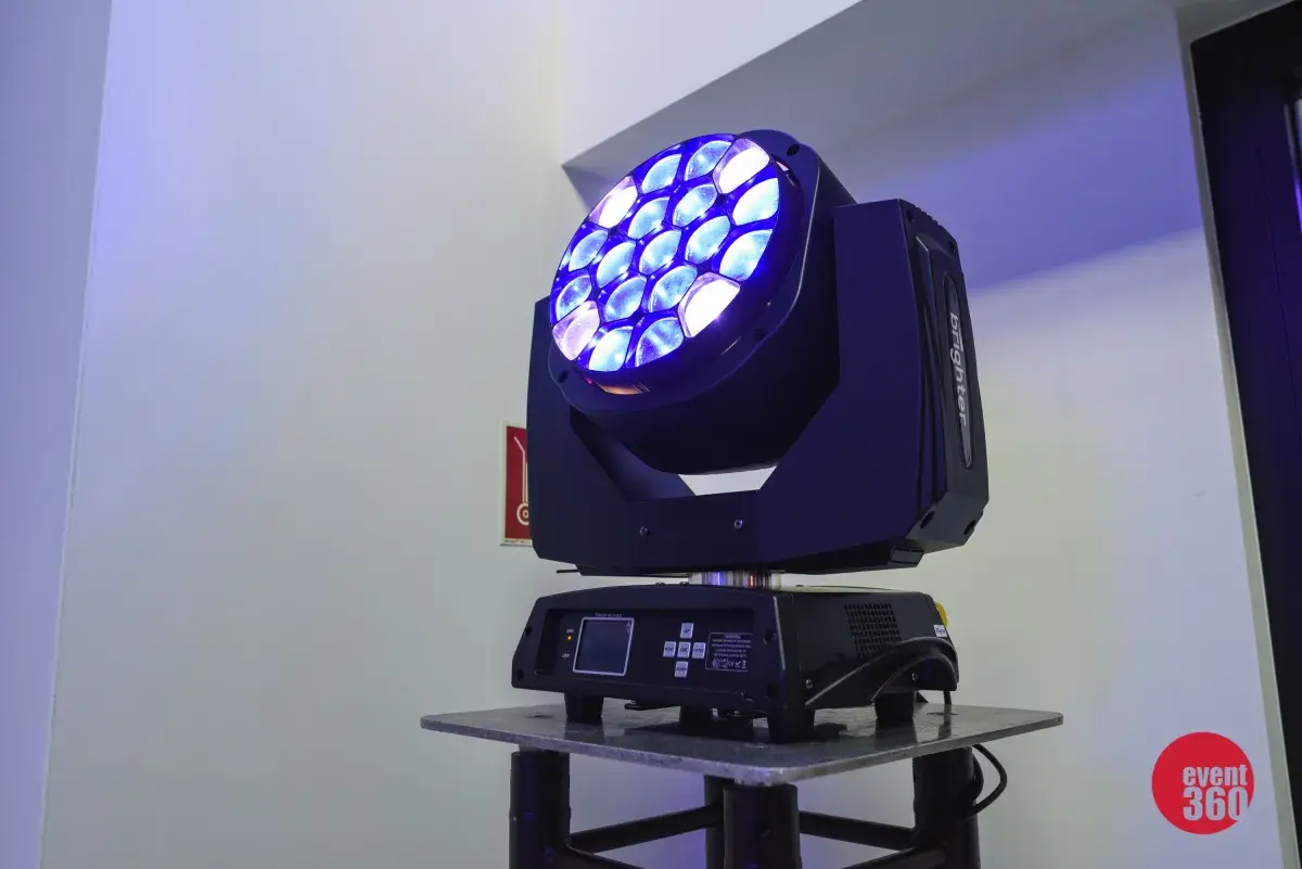 Wynajem oświetlenia Birghter eye 900