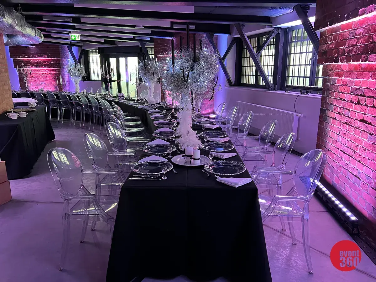 Wynajem obrusów prostokątnych czarnych rent360