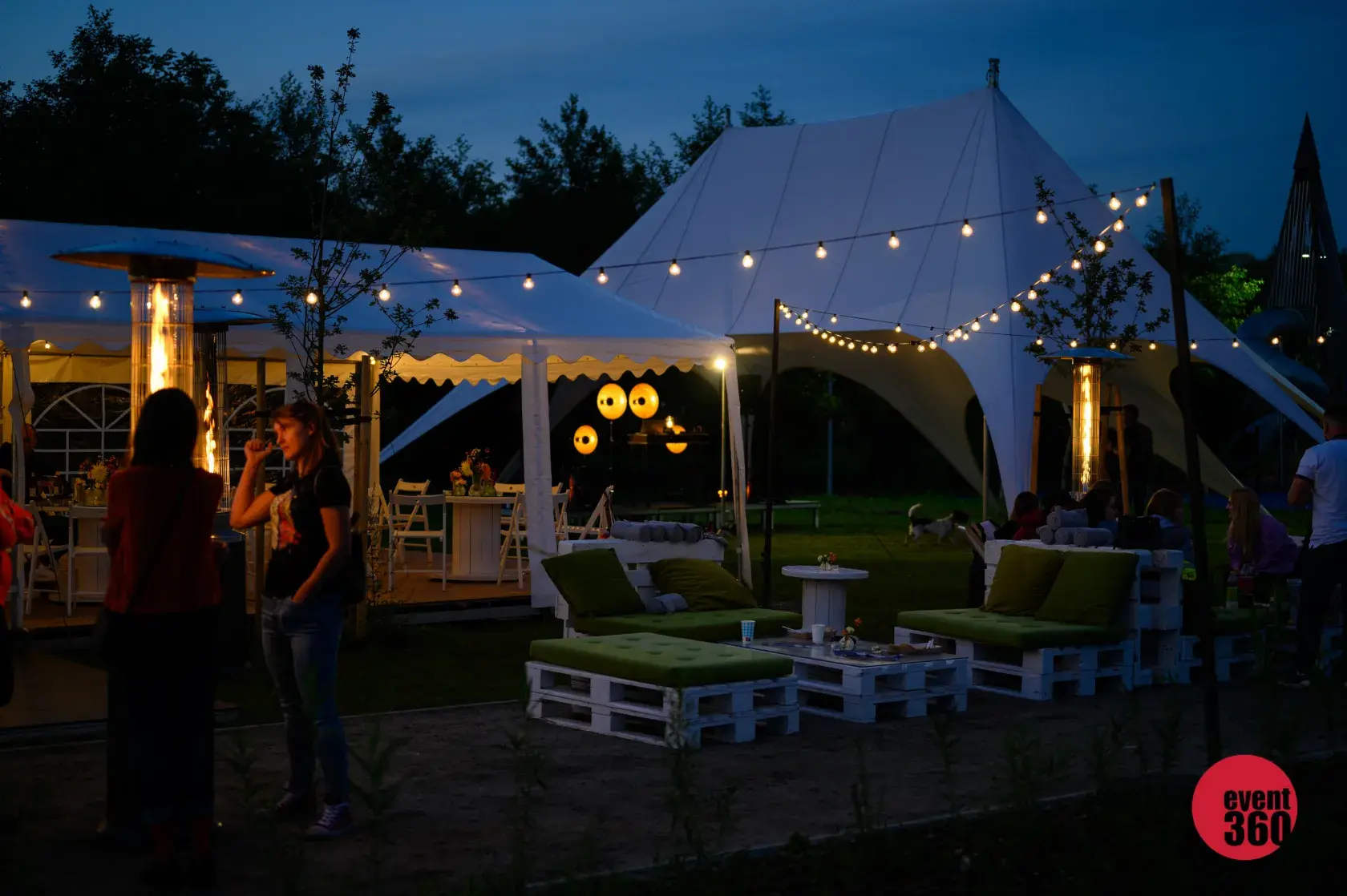 Girlandy żarówkowe rent360