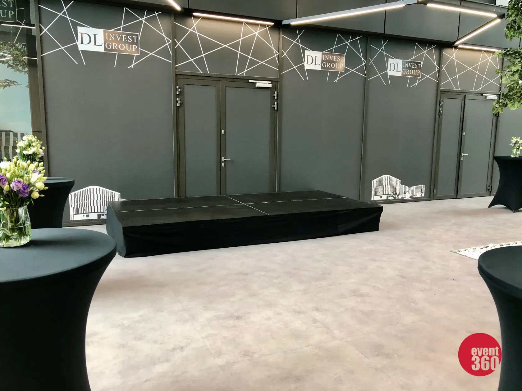 Wynajem podestów scenicznych rent360 