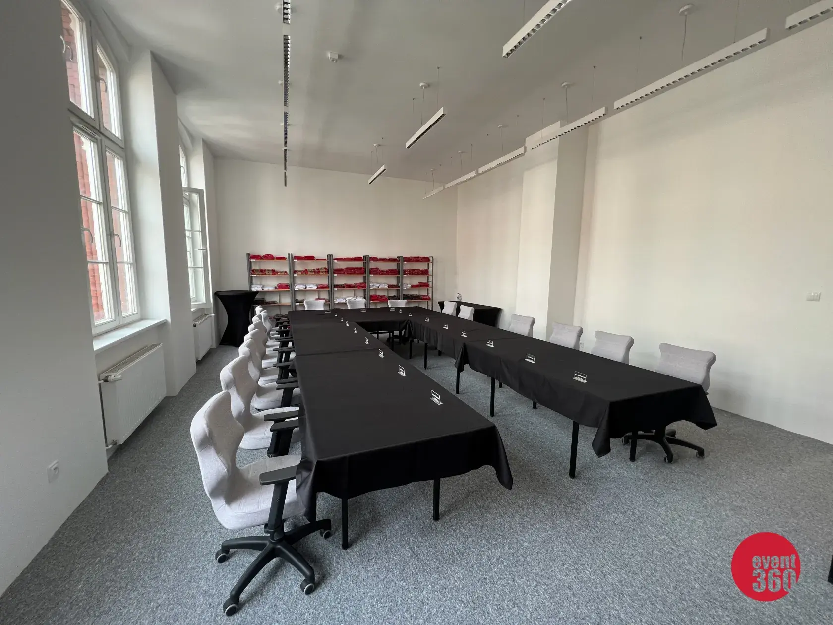 Wynajem obrusów prostokątnych czarnych rent360