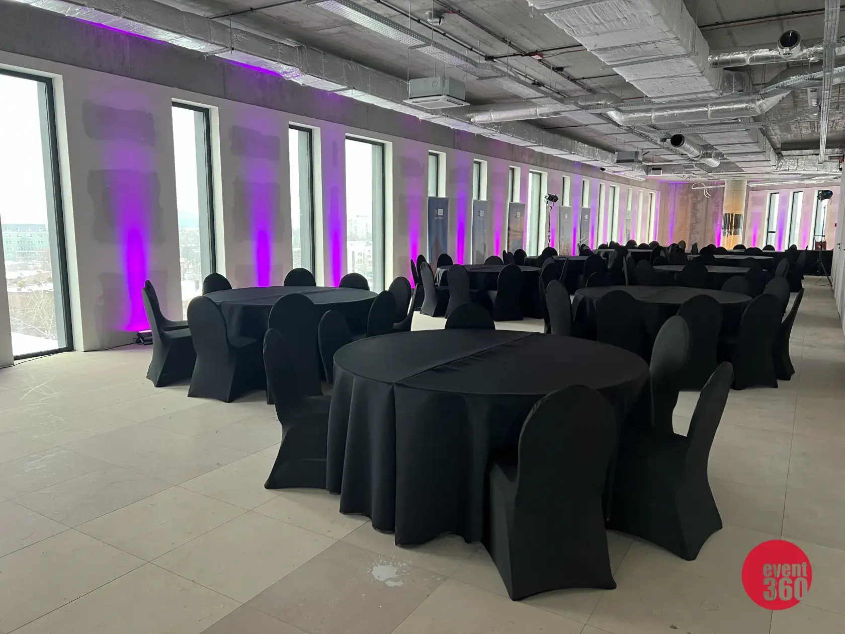 Wynajem obrusów okrągłych czarnych rent360